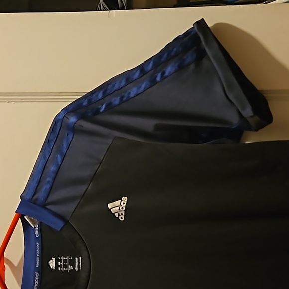 Adidas performance shirt - Picture 6 of 6